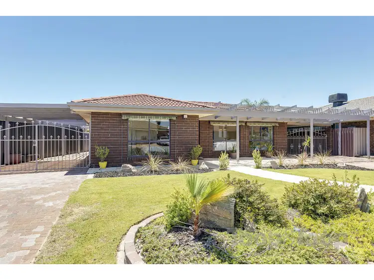 2 Graywood Court, North Haven SA 5018
