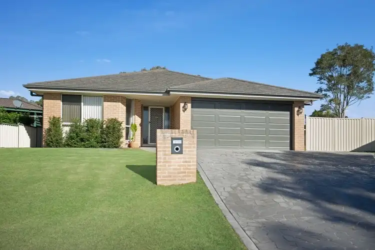2 Garrie Close, Thornton NSW 2322