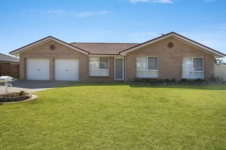 28 Carroll Avenue, Rutherford NSW 2320