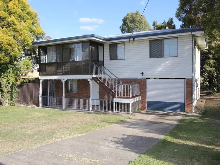 10 Madden Street, Silkstone QLD 4304