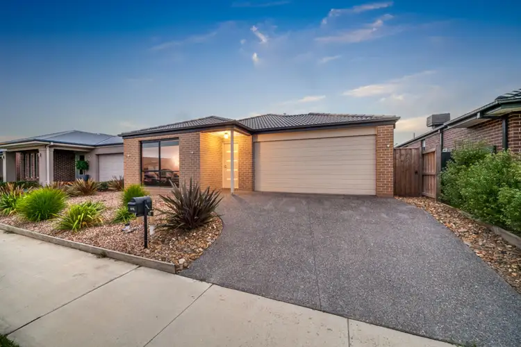 10 Weatherby Avenue, Officer VIC 3809