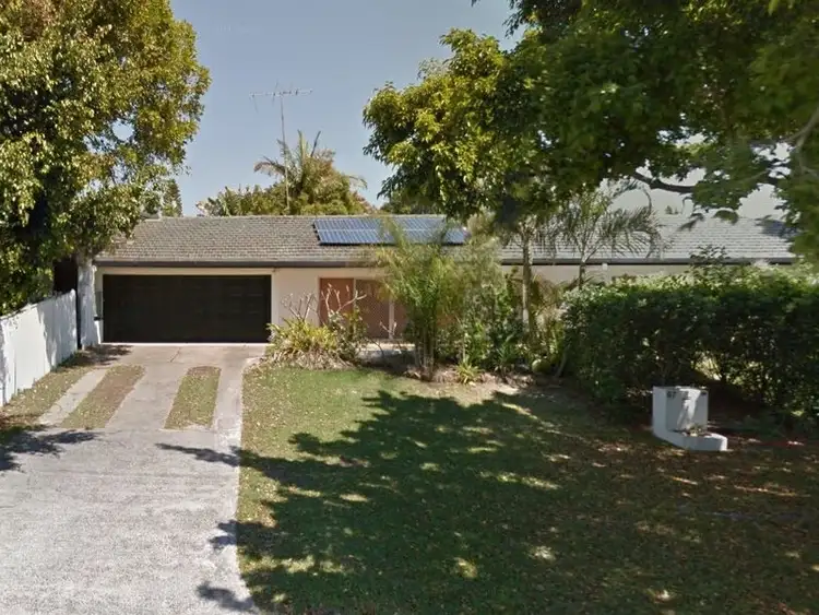 67 Clear Island Road, Broadbeach Waters QLD 4218