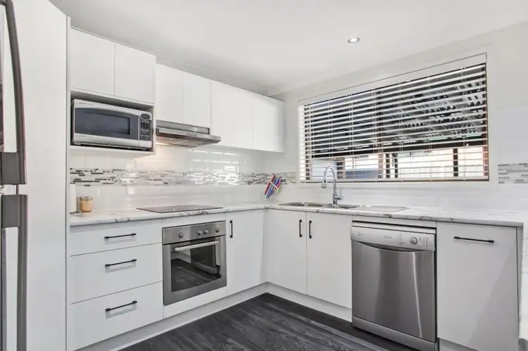 Second view of Homely house listing, 52 Welwin Crescent, Thornton NSW 2322