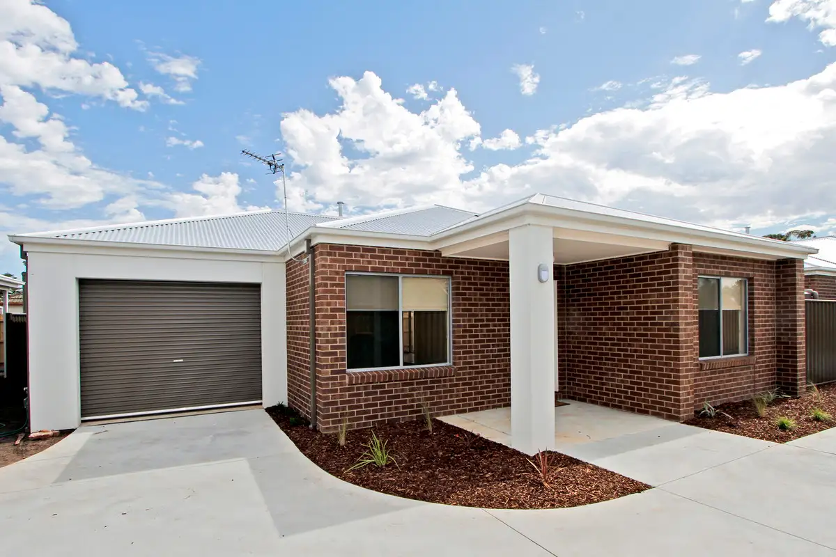 Main view of Homely unit listing, 2/129 Pearson Street, Sale VIC 3850