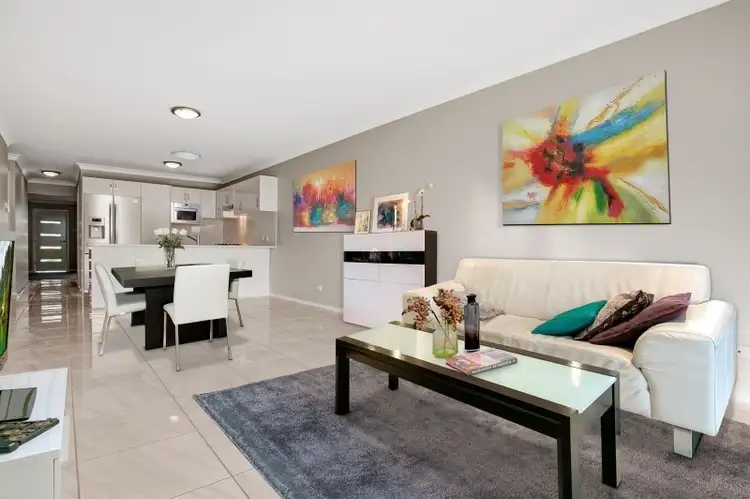 Unit 1/28 Lapwing Street, Aberglasslyn NSW 2320