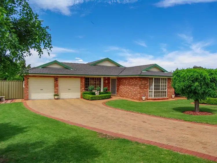 4 Gasnier Place, Dubbo NSW 2830