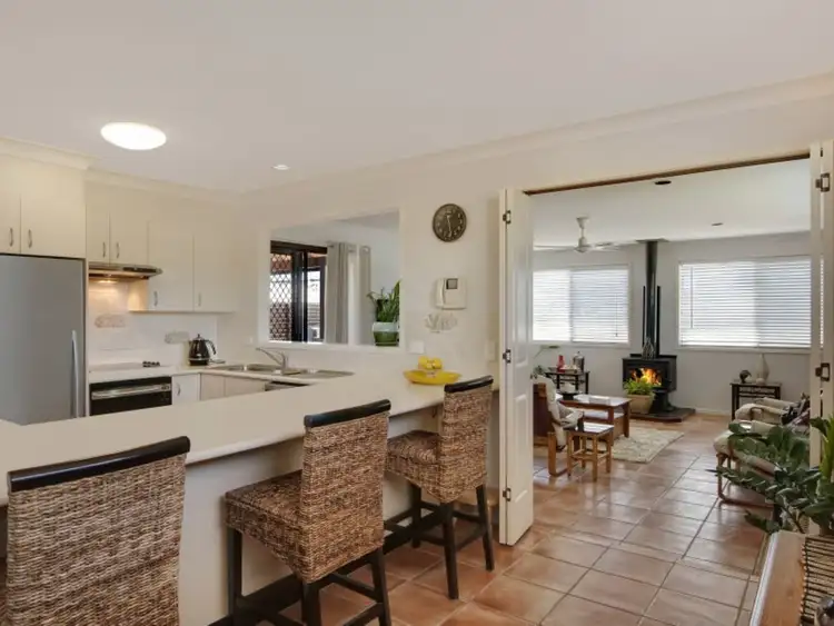 Fifth view of Homely house listing, 10 Kathleen White Crescent, Killarney Vale NSW 2261