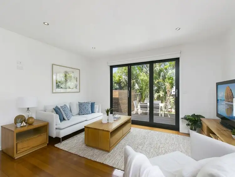 Third view of Homely house listing, 2/5 Beach Grove, Mornington VIC 3931