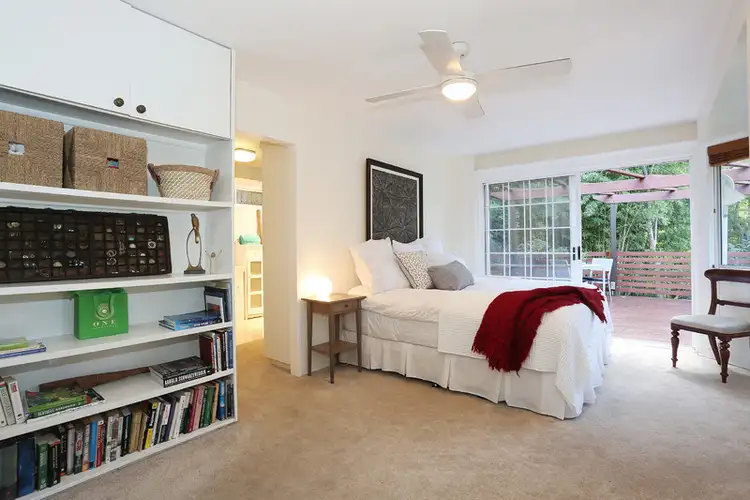 Seventh view of Homely house listing, 17 IGLUNA Street, Kenmore QLD 4069