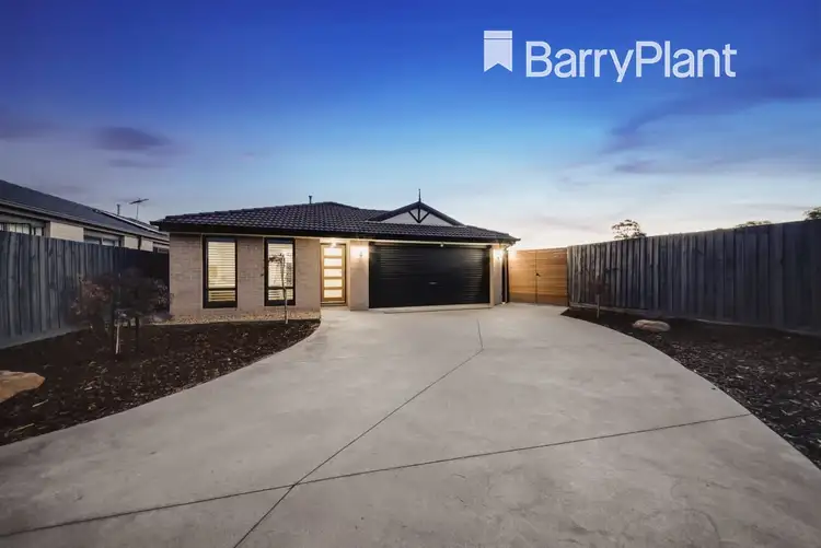 10 Pomegranate Way, Pakenham VIC 3810