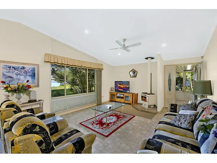 Sixth view of Homely house listing, 263 Lakedge Avenue, Berkeley Vale NSW 2261