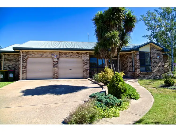 11 Finley Close, Windradyne NSW 2795