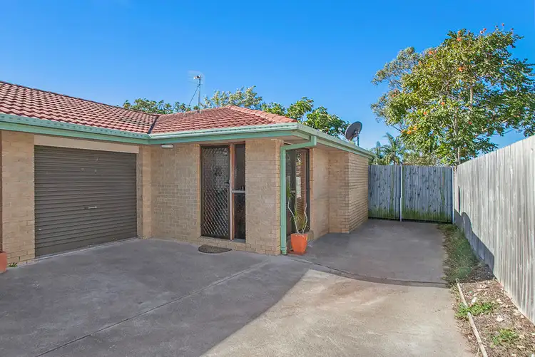 Sixth view of Homely semi-detached listing, 2/22 Gumbeel Court, Highland Park QLD 4211