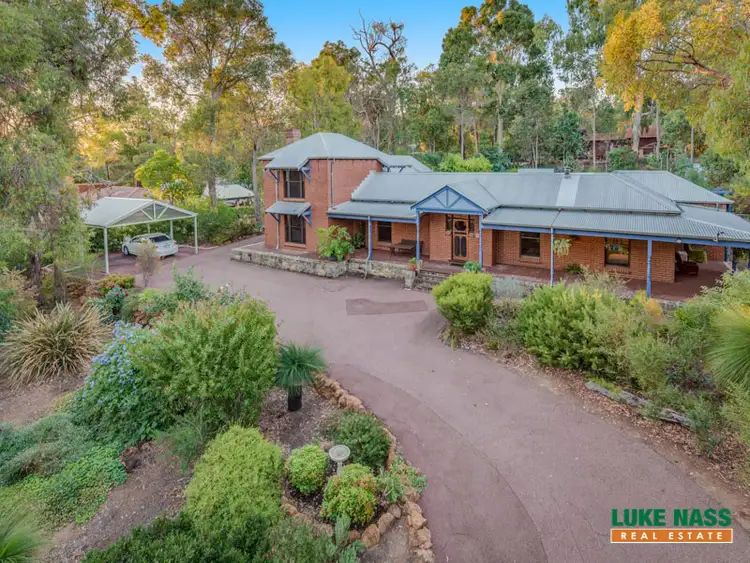 15 Kurrajong Street, Roleystone WA 6111