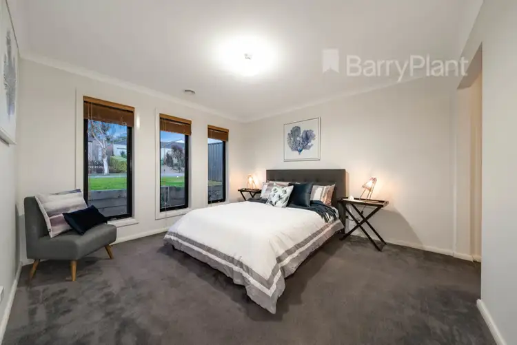 Sixth view of Homely house listing, 7 Lucerne Circuit, Pakenham VIC 3810