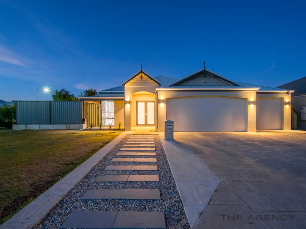 Main view of Homely house listing, 10 Conimbla Lane, Aubin Grove WA 6164