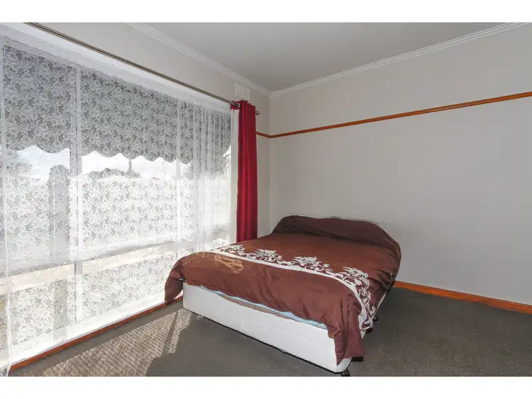 Seventh view of Homely house listing, 8 Cherry Place, Sale VIC 3850