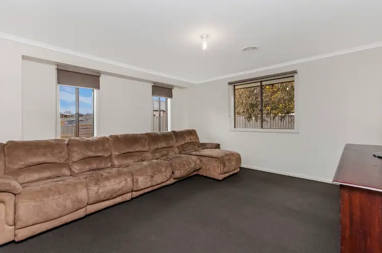 Second view of Homely house listing, 13 School Court, Hamilton VIC 3300