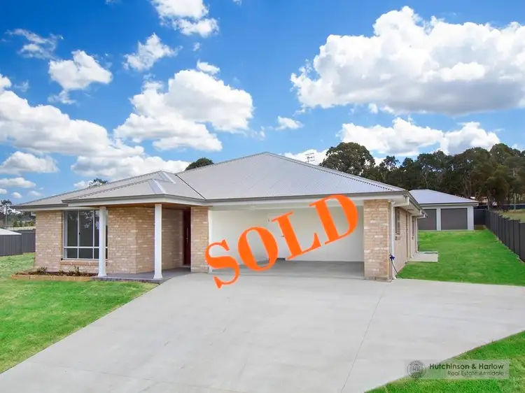 22 Schaefer Drive, Armidale NSW 2350
