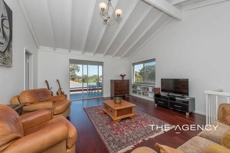 8 Dundee Court, Duncraig WA 6023