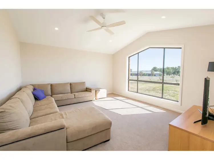 Second view of Homely house listing, 15 Claremont Place, Table Top NSW 2640