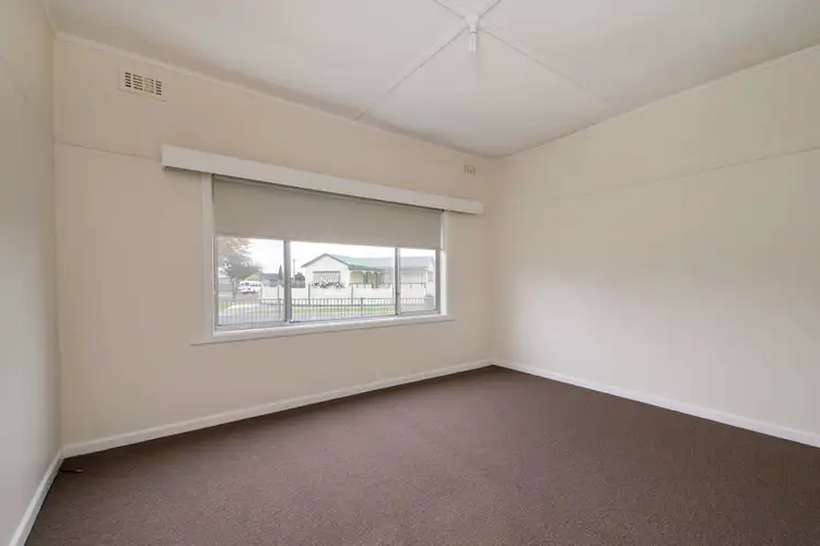 Fifth view of Homely house listing, 4 Gillies Crescent, Traralgon VIC 3844