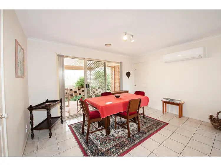 Fourth view of Homely unit listing, 2/104 Rosedale Drive, West Albury NSW 2640