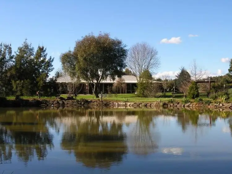 153 Ogilvies Road, Mansfield VIC 3722
