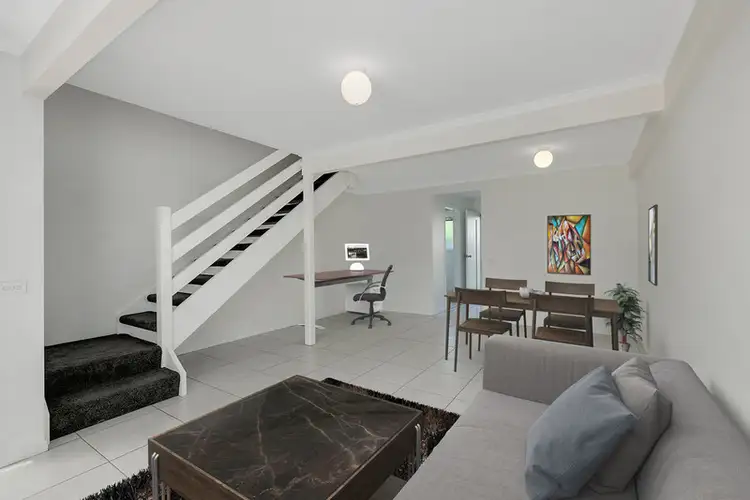 30/125 Pappas Way, Carrara QLD 4211