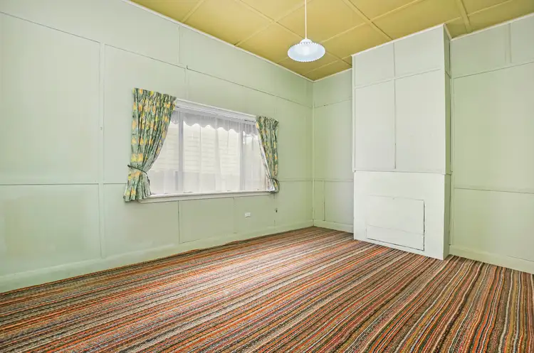 Second view of Homely house listing, 31 Alexandra Parade, Hamilton VIC 3300