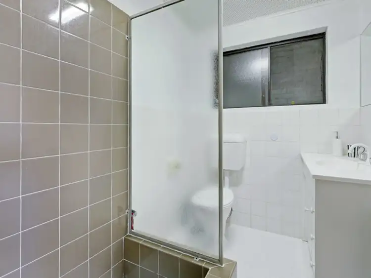 Fourth view of Homely unit listing, 2/33A Frederick Street, East Gosford NSW 2250