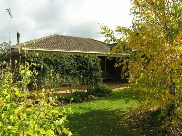 63 Highton Lane, Mansfield VIC 3722