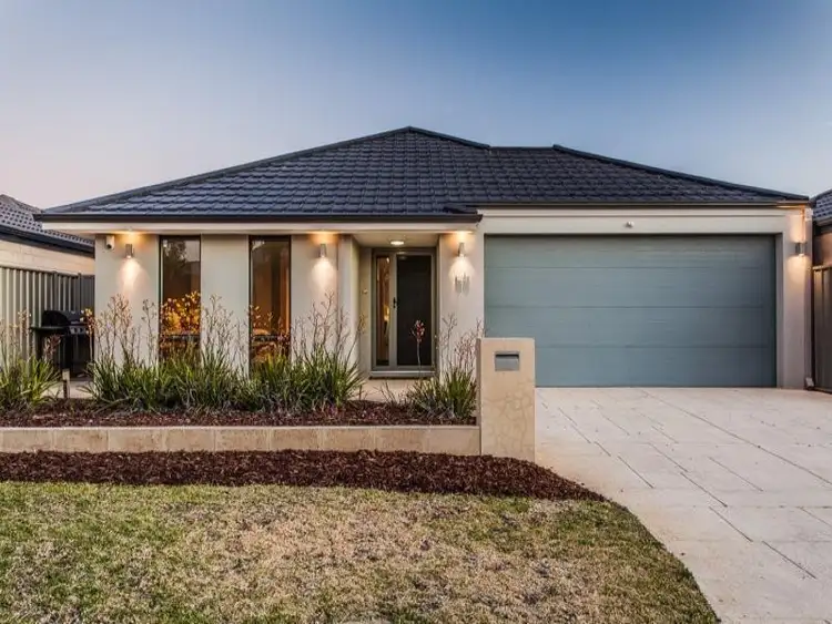 21 Blacksmith Street, Queens Park WA 6107