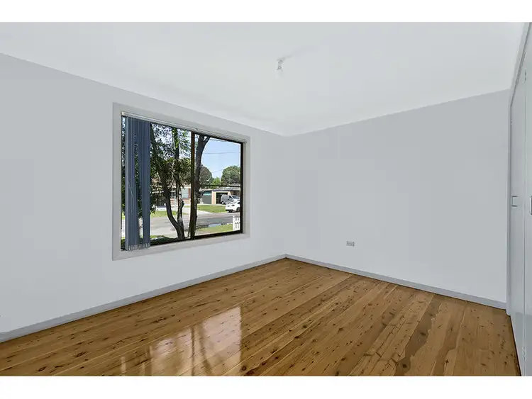 Fifth view of Homely house listing, 15 Windsor Road, Berkeley Vale NSW 2261