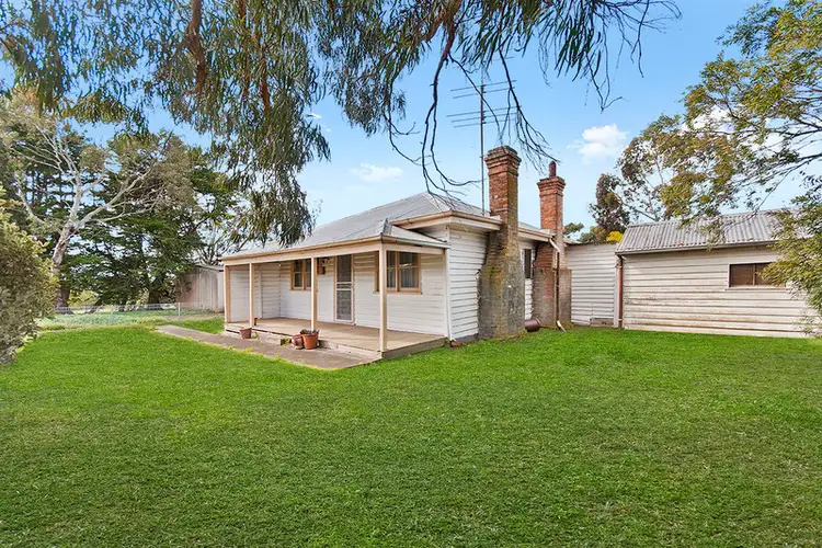 11 Beath Street, Hamilton VIC 3300