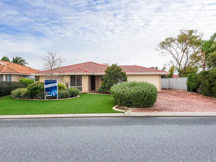 4 Gutha Retreat, Hocking WA 6065