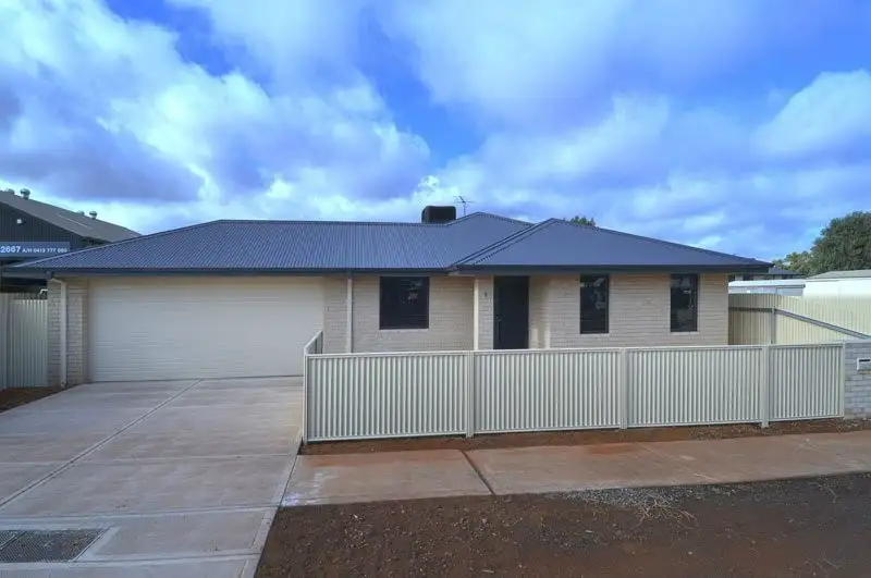 Main view of Homely villa listing, 2/293 Hay Street, Kalgoorlie WA 6430