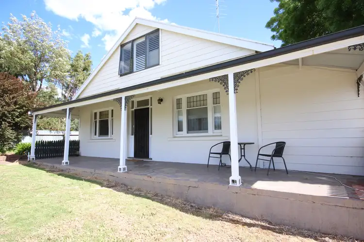14 Houghton Street, Clare SA 5453