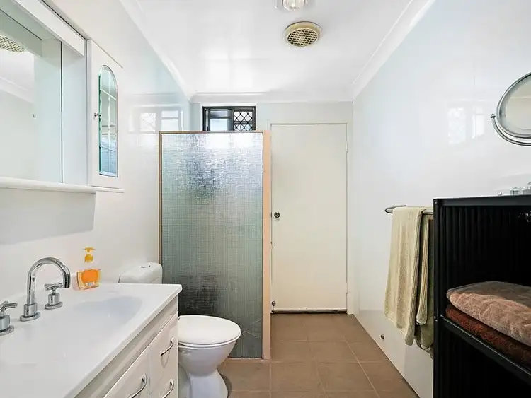 Sixth view of Homely unit listing, 2/28 Chilcote Street, North Toowoomba QLD 4350