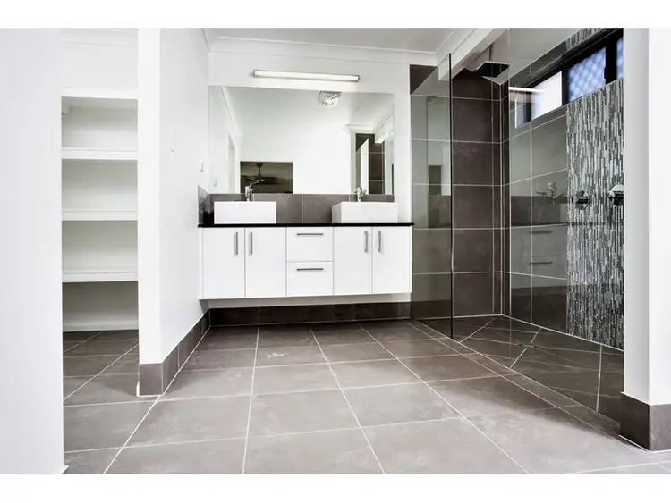 Fourth view of Homely house listing, 18 Mahogany Way, Lammermoor QLD 4703