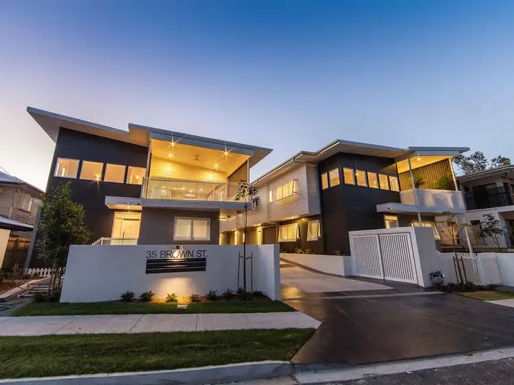 Main view of Homely townhouse listing, 3/35 Brown Street, Camp Hill QLD 4152
