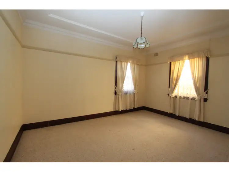 Fifth view of Homely house listing, 19 Gladstone Street, Bathurst NSW 2795