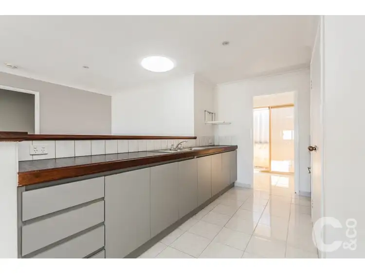 Seventh view of Homely house listing, 3 Northecut Rise, Parmelia WA 6167