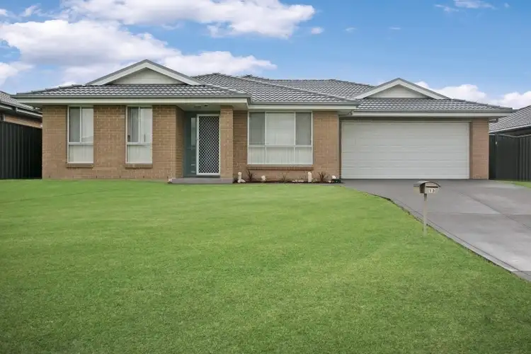 13 Hepburn Close, Rutherford NSW 2320