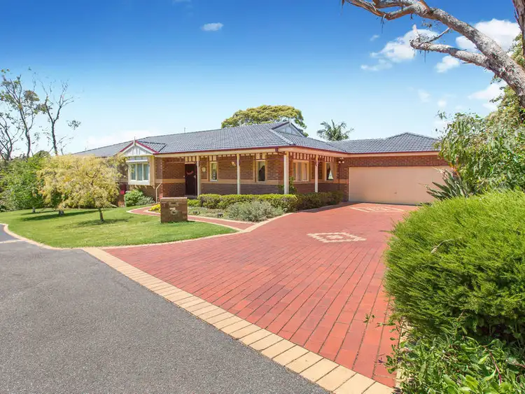 4 Woodlyn Close, Mount Eliza VIC 3930