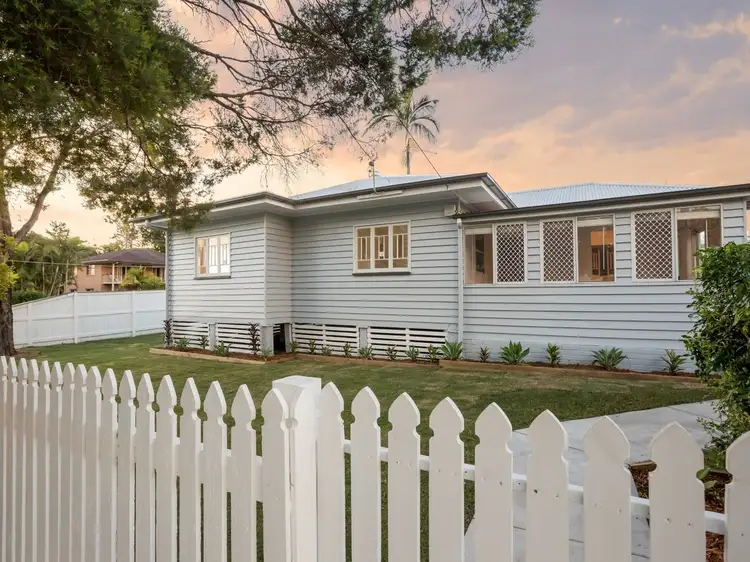 25 Hayes Street, Raceview QLD 4305