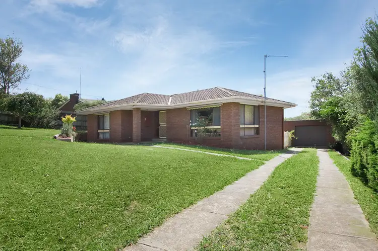 2 Viking Street, Drouin VIC 3818