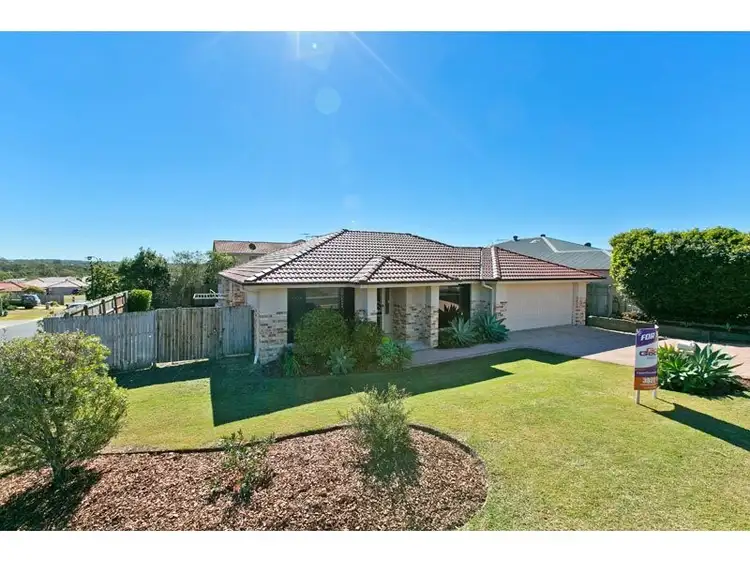 11 Burkett Crescent, Victoria Point QLD 4165