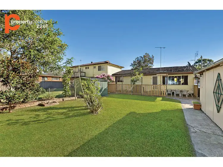 Sixth view of Homely house listing, 347 Lakedge Avenue, Berkeley Vale NSW 2261