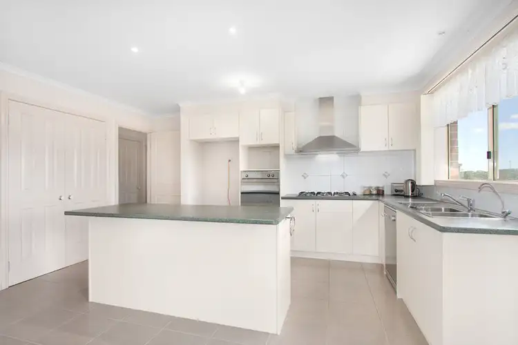 Fourth view of Homely house listing, 3 Emma Close, Drouin VIC 3818